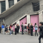 Queuing culture in Australia: Why shoppers and diners are choosing to wait in long lines for cookies, frozen yoghurt and more