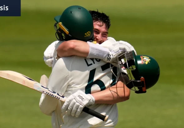 Cricket: Renshaw reigns over Kingsmead as Australia rediscover Test batting